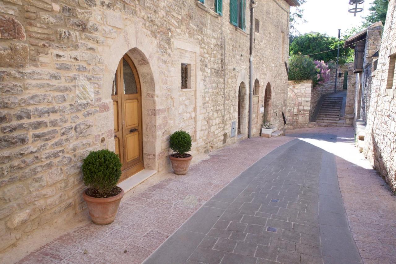 Le Dimore Arcangelo Giuseppe Assisi Exteriör bild