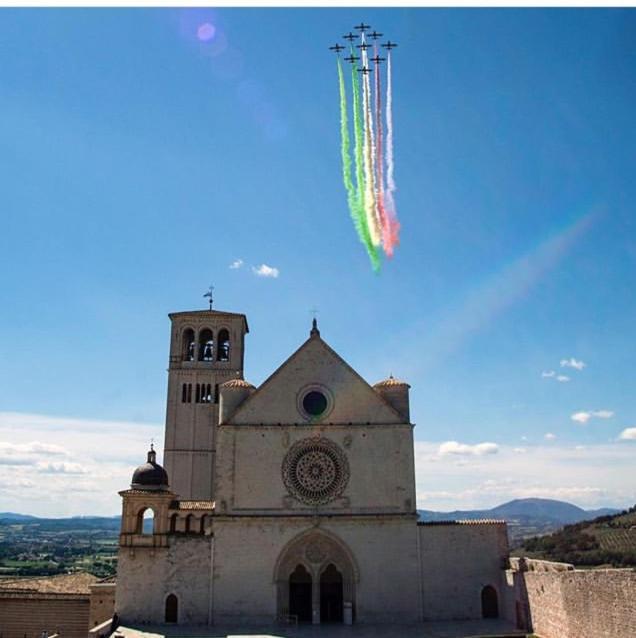 Le Dimore Arcangelo Giuseppe Assisi Exteriör bild